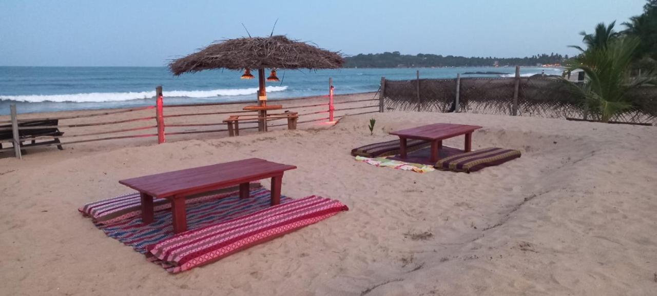Guitar Bay Arugambay Hotel Vịnh Arugam Ngoại thất bức ảnh