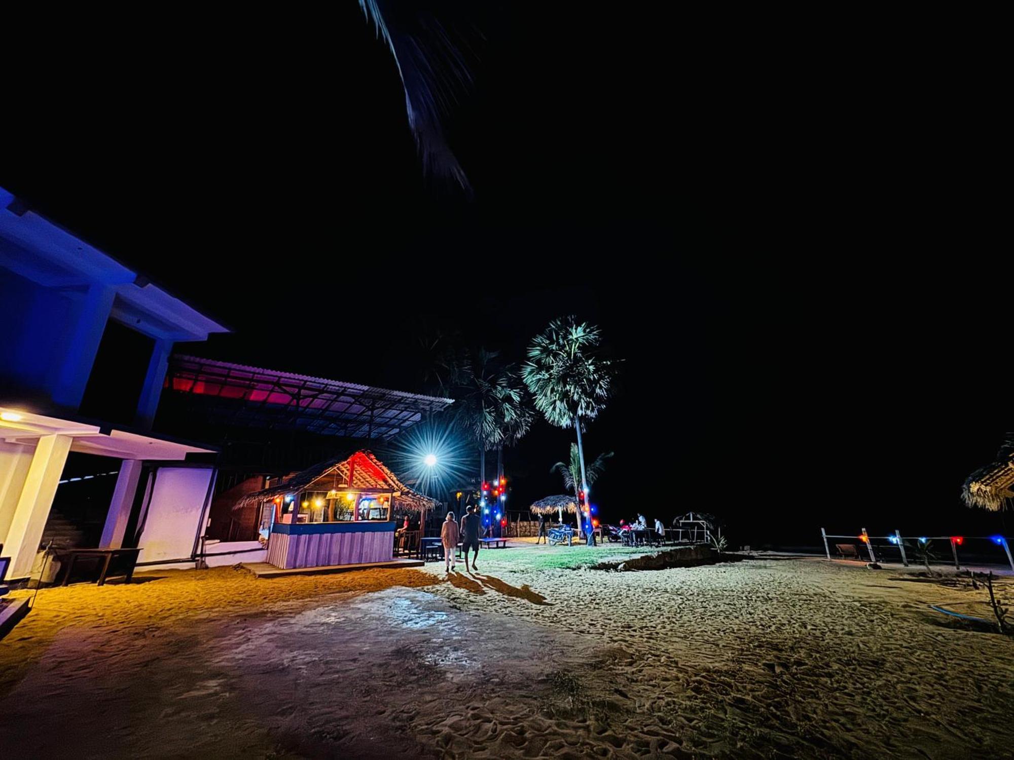 Guitar Bay Arugambay Hotel Vịnh Arugam Ngoại thất bức ảnh