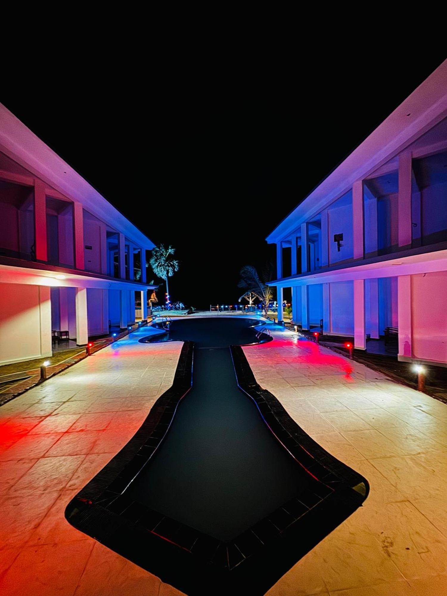 Guitar Bay Arugambay Hotel Vịnh Arugam Ngoại thất bức ảnh